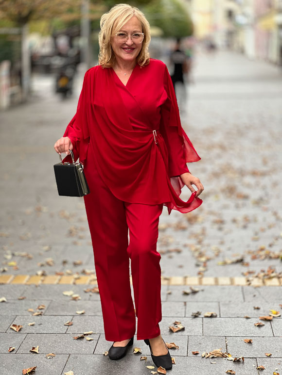 Plus size ženski crveni kombinezon