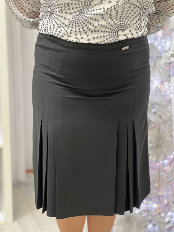 Crna suknja za plus size dame - Slika 3