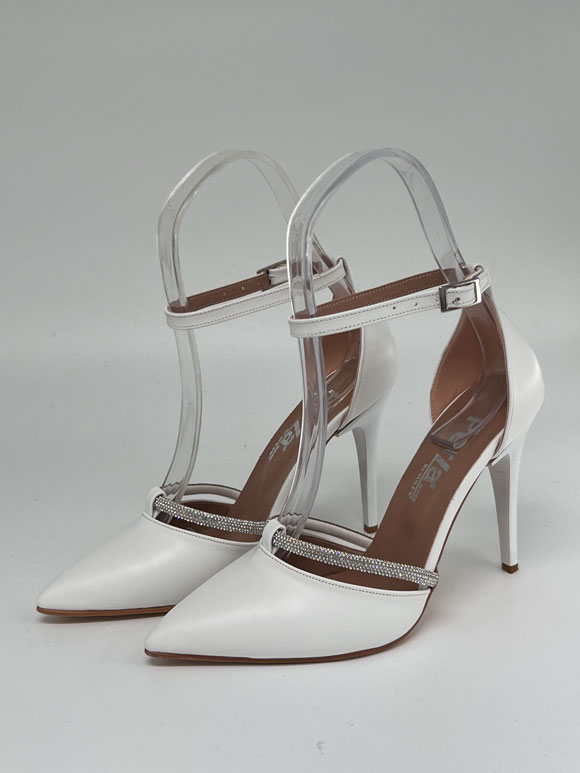 Ženske bele spic sandale