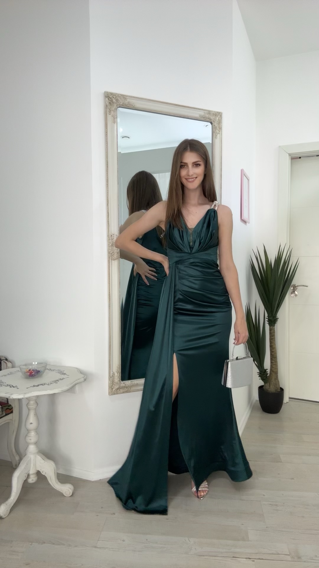 {"data":{"metInfo":{"resource_list":"7203271510151139842,7203271510151139842","effect_source":"0,0","is_met_template_used_in_publish":0,"met_parent_template_resource_id":"","effect_tab_key":"","prop_selected_from":"prop_carousel_Trending,prop_carousel_Trending"},"product":"tiktok","prop_list":"MTQ1MTk4NTEsMTQ1MTk4NTE="}}