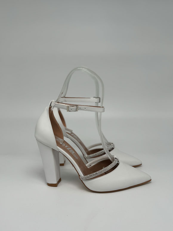 Ženske bele sandale