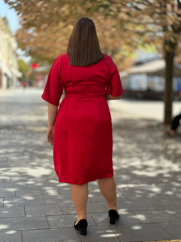 Plus size ženska saten haljina - Slika 3